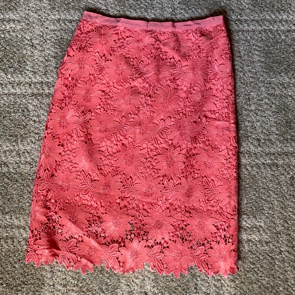 WHBM pink floral lace pencil skirt